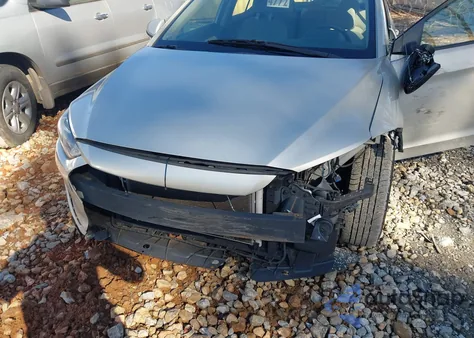 2017 Hyundai Elantra Se z USA, uszkodzony, nr VIN 5NPD74LF6HH040215